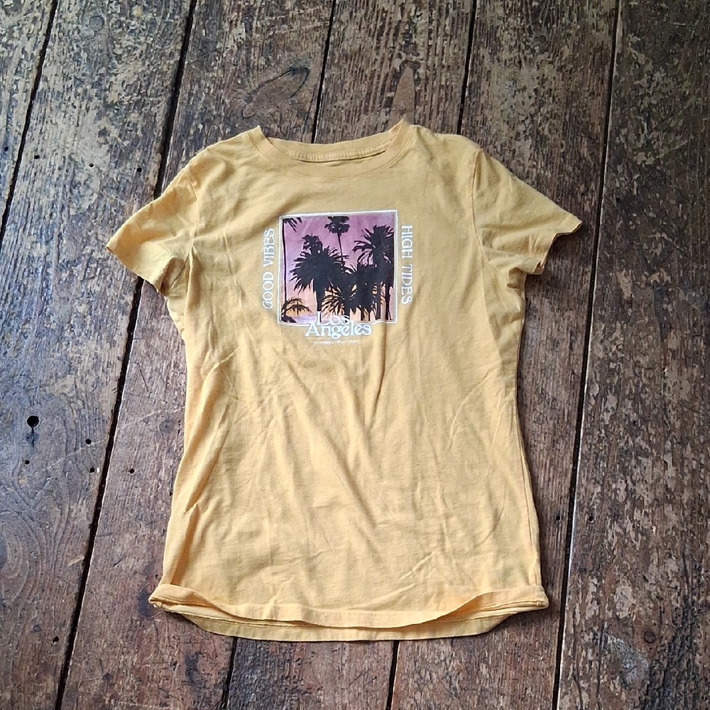 Aeropostale Classic Crew Yellow Tee